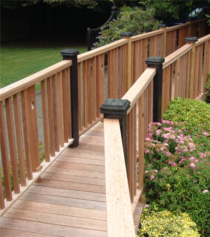 Ipe Hardwood Balustrade Gallery Image