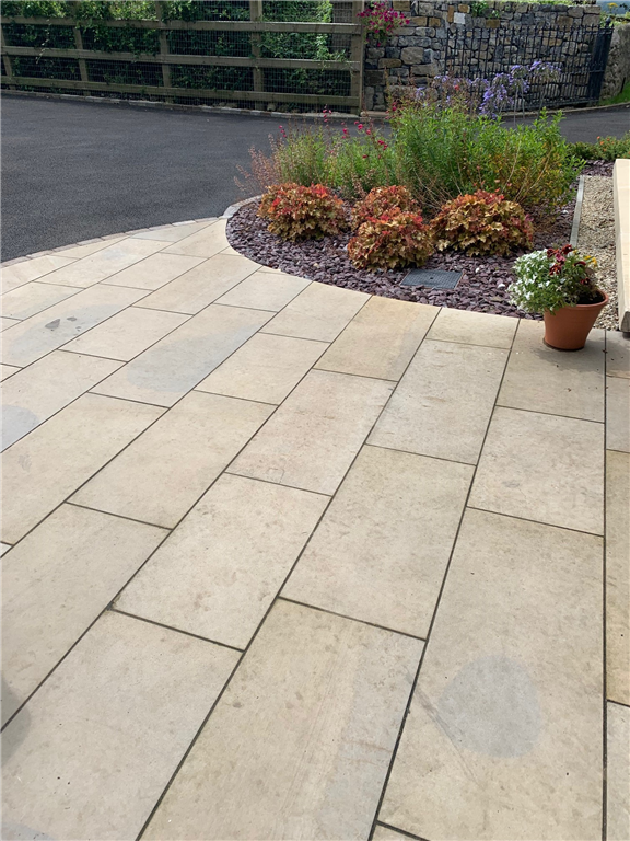 Brunswick Sawn Paving Gallery Image