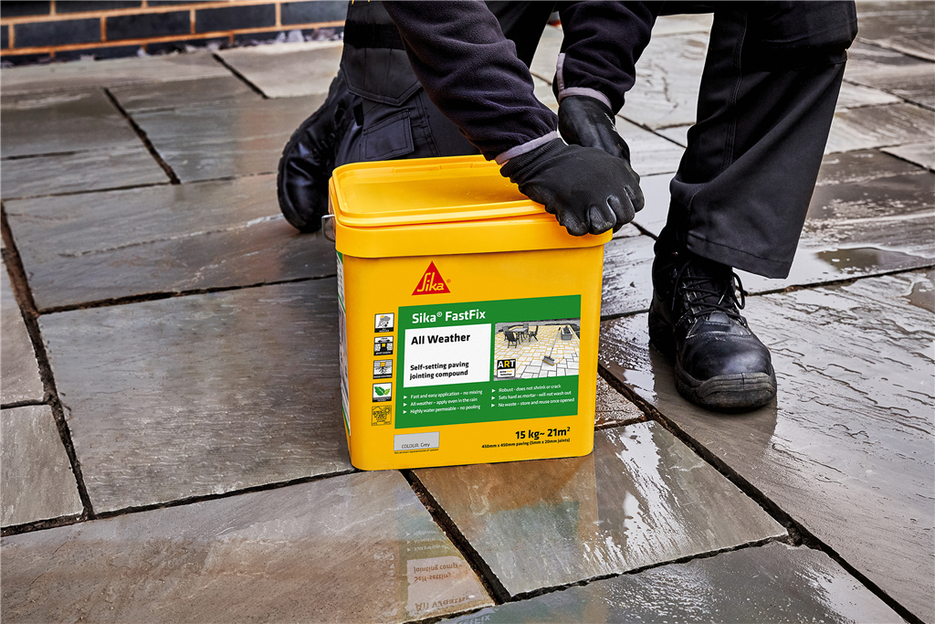 Sika FastFix All Weather - Always straight to the point Gallery Image