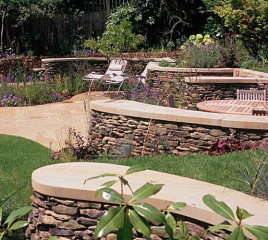 Richard Clegg Dry stone walling specialist. Supplier of reclaimed stone ...