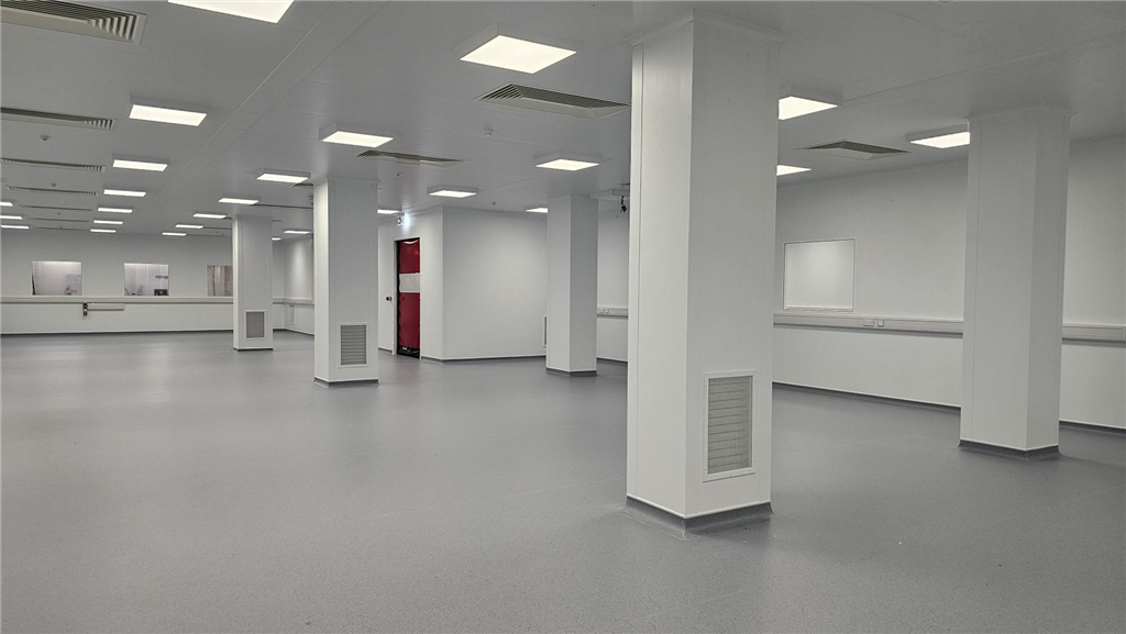 Monobloc Cleanroom for Semiconductor Manufacturing and Research Gallery Image