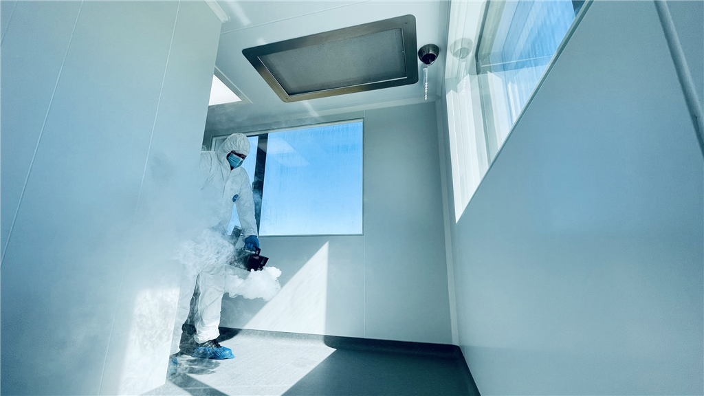 Cleanroom Validation - Smoke Visualisation Testing Gallery Image